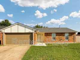 featured image of 1001 Sw 101st St