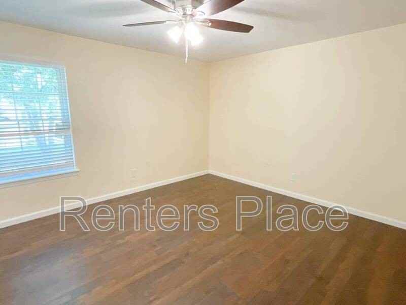 1001 Sw 101st St - Photo 7 of 15