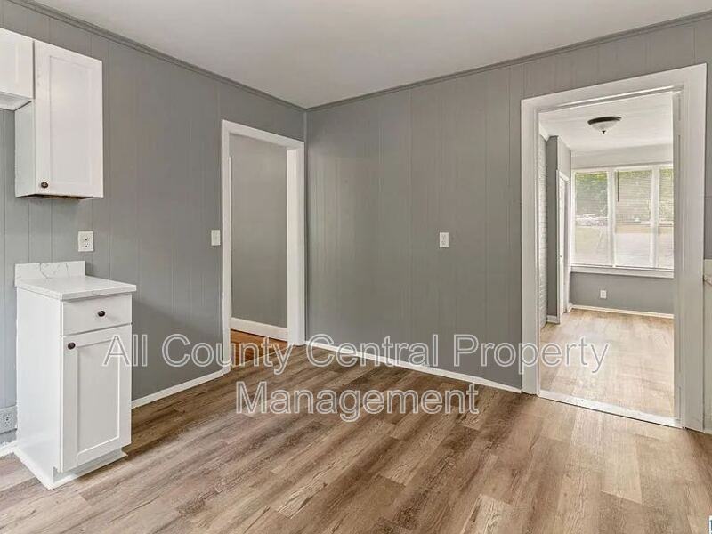 1468 Pike Rd - Photo 4 of 17