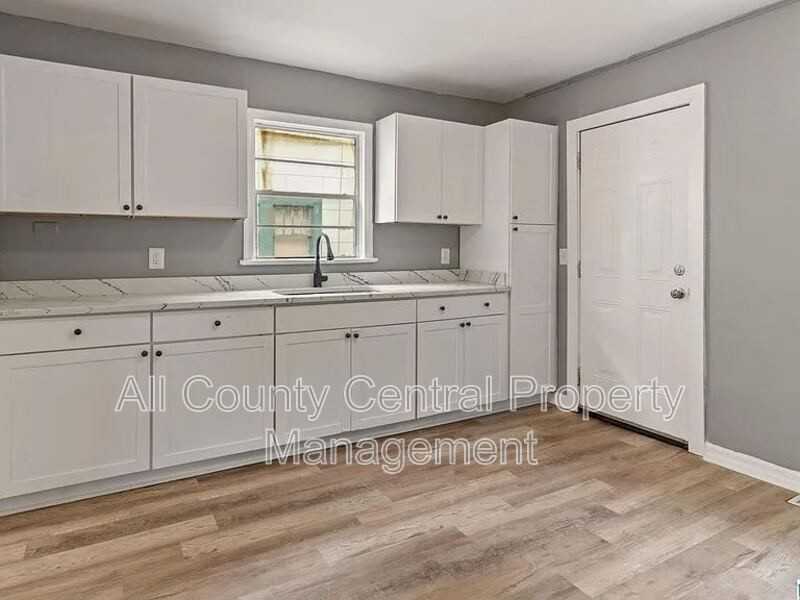 1468 Pike Rd - Photo 5 of 17