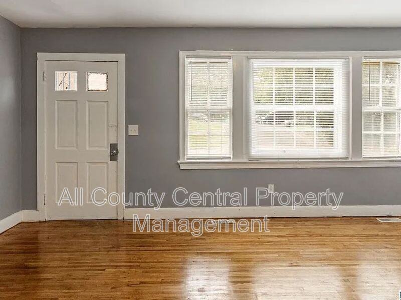 1468 Pike Rd - Photo 7 of 17