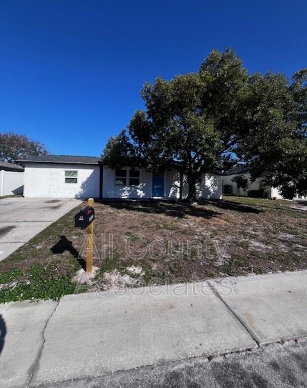 7821 Flintlock Dr - Photo 2 of 18