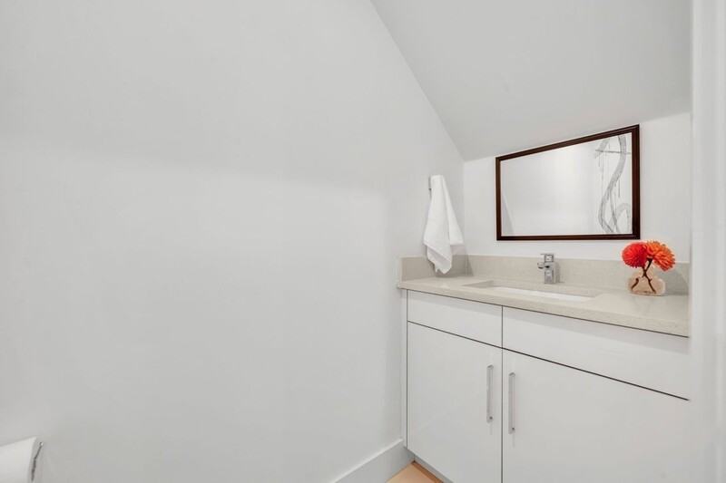 438 W Swoope Ave - Photo 3 of 30