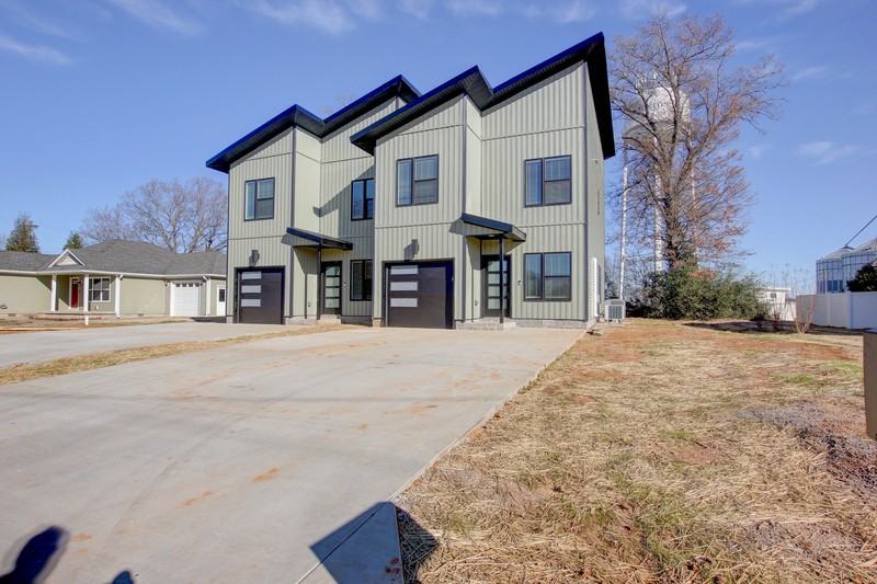 102 Rosenwald St #A - Photo 3 of 50