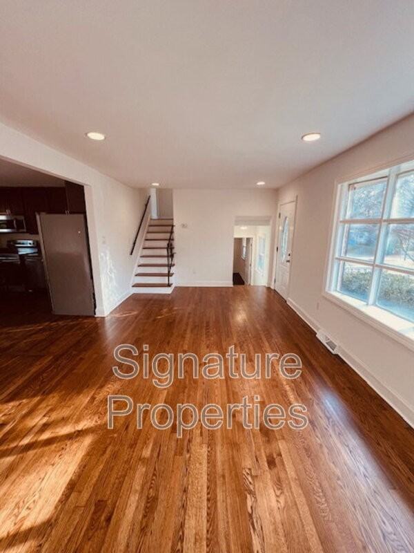 936 Weaver Ave - Photo 6 of 30