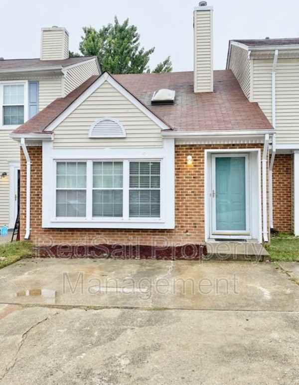 23 Riverchase Dr - Photo 2 of 13