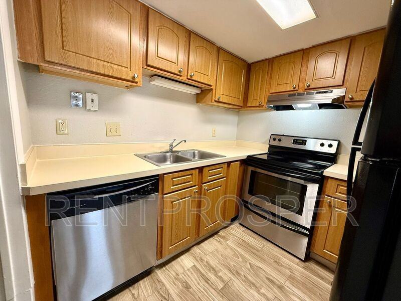 4153 S Semoran Blvd #3 - Photo 4 of 23