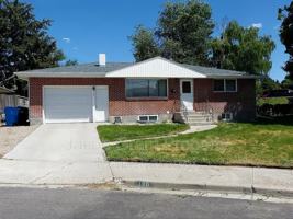 featured image of 180 Chase St