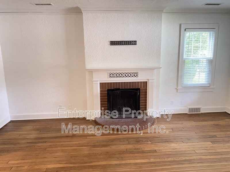 451 S Reese St - Photo 6 of 40