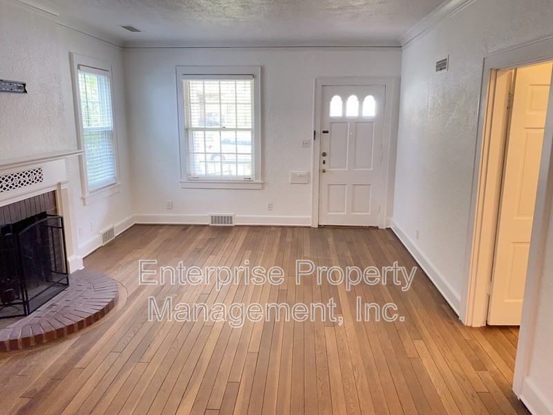 451 S Reese St - Photo 7 of 40