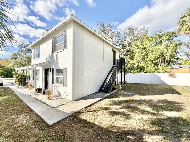 11705 North Dr - Photo 7 of 49