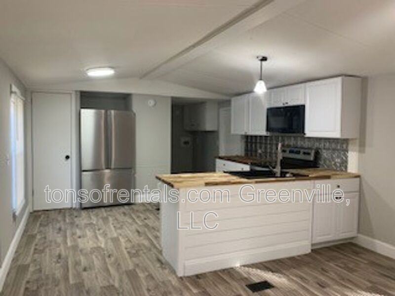 311 Goldsmith Rd - Photo 4 of 16