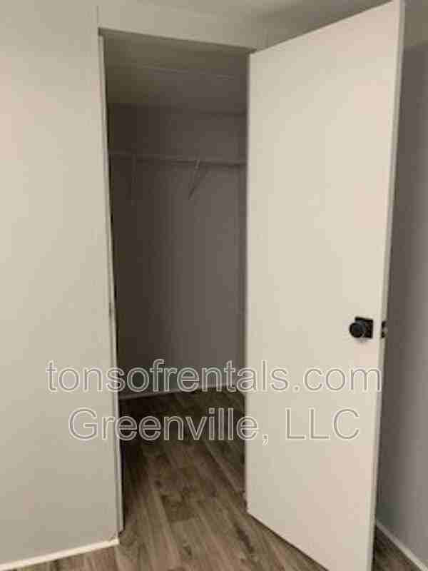 311 Goldsmith Rd - Photo 7 of 16