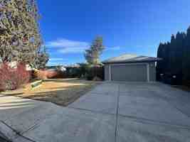 featured image of 2360 Nw 19th St