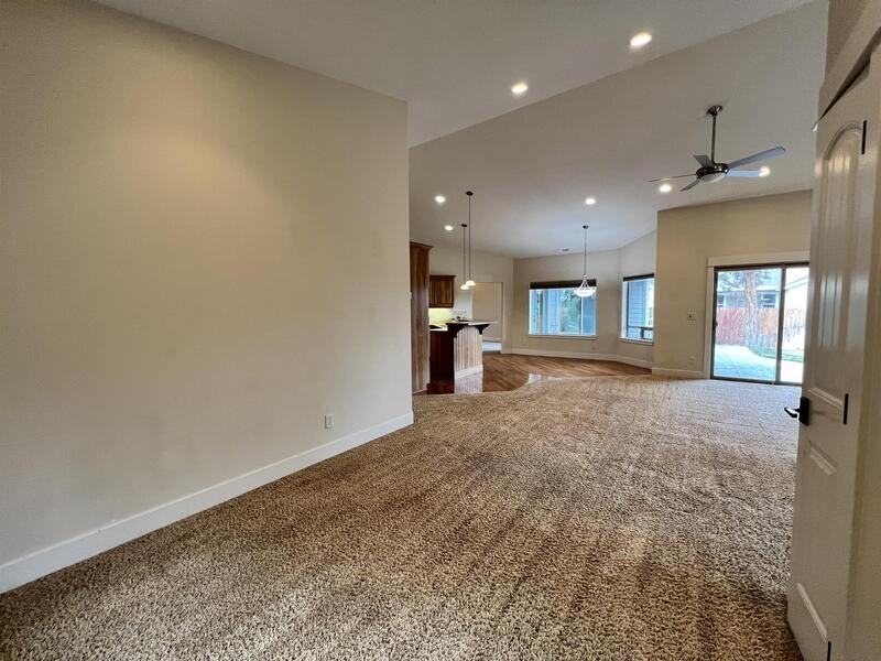 2360 Nw 19th St - Photo 6 of 48