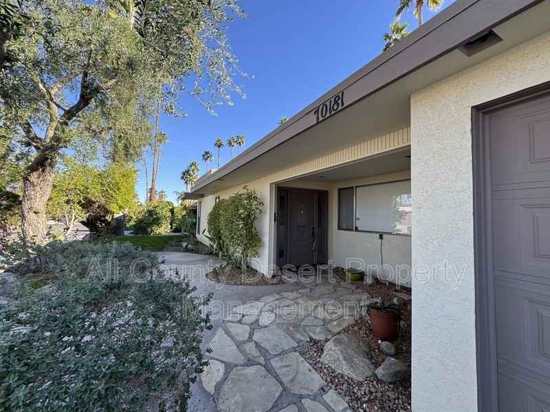 70181 Sun Valley Dr - Photo 2 of 50