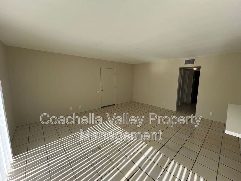 550 S El Cielo Rd #5 - Photo 7 of 27