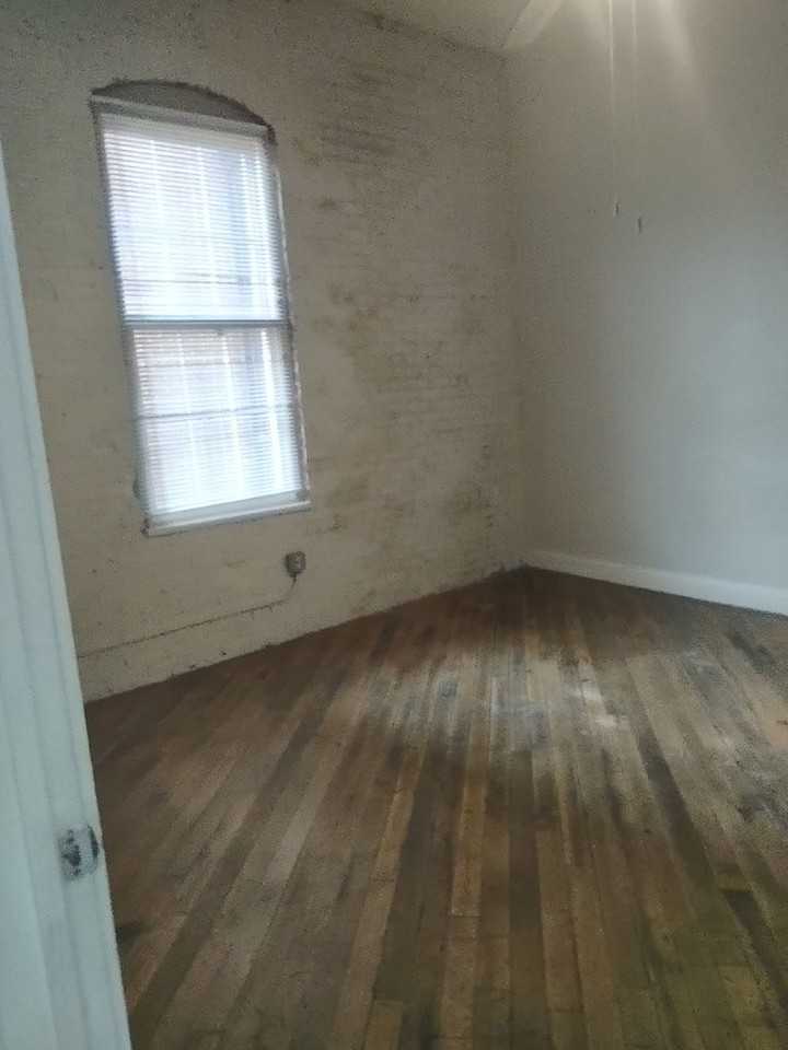 Dan River Crossing - Photo 7 of 38