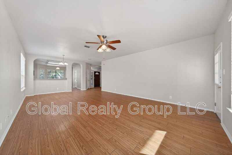 212 Cloud Xing - Photo 7 of 28