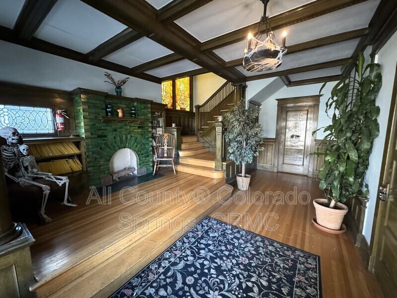 727 N Nevada Ave #2 - Photo 2 of 12