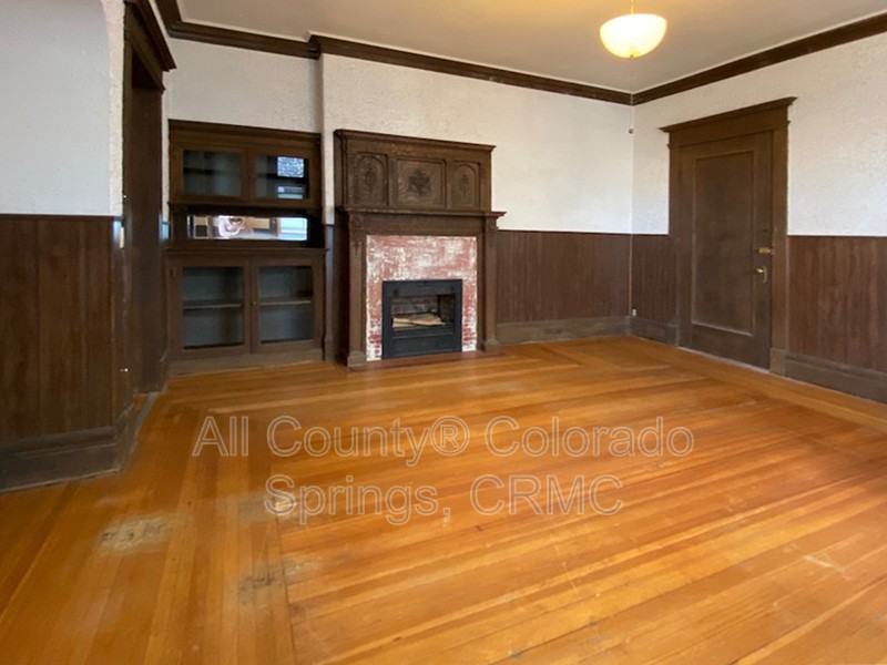 727 N Nevada Ave #2 - Photo 3 of 12