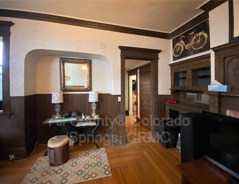 727 N Nevada Ave #2 - Photo 5 of 12