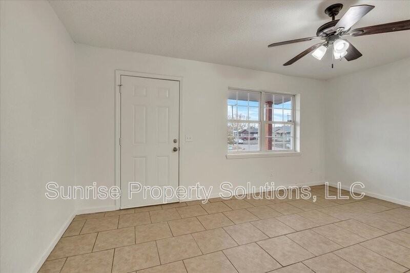 1201 Mcdonald Dr - Photo 2 of 17