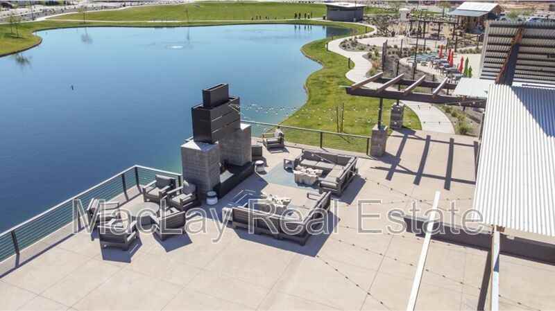 25704 S 231st St - Photo 4 of 8