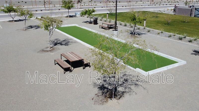 25704 S 231st St - Photo 7 of 8