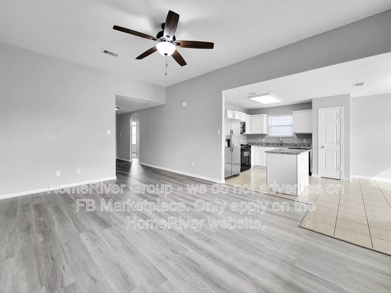 930 Paradise Rd - Photo 3 of 24