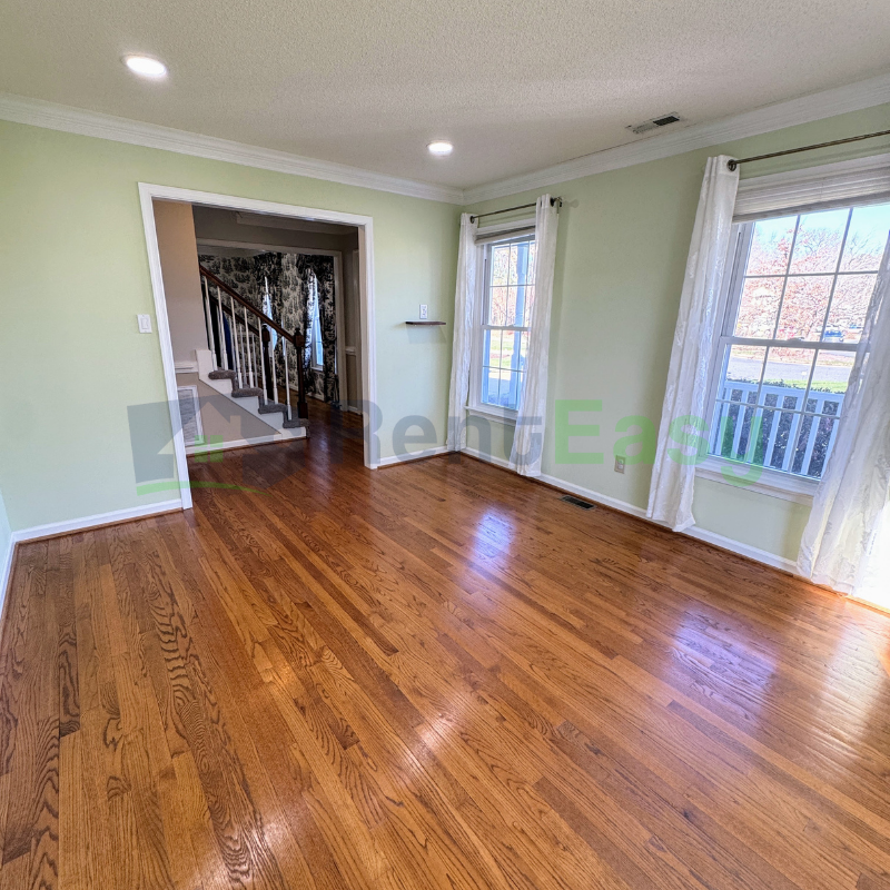 1001 Fox Ridge Ct - Photo 5 of 42