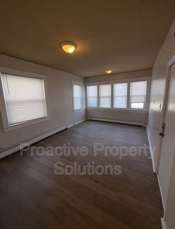 532A Cherry St - Photo 2 of 19