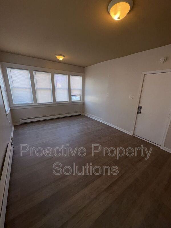 532A Cherry St - Photo 5 of 19