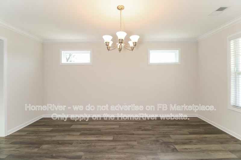 319 Niblick Dr - Photo 5 of 22