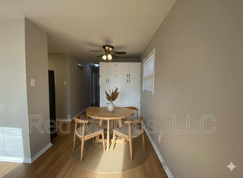 7703 Alaska Ave - Photo 7 of 17