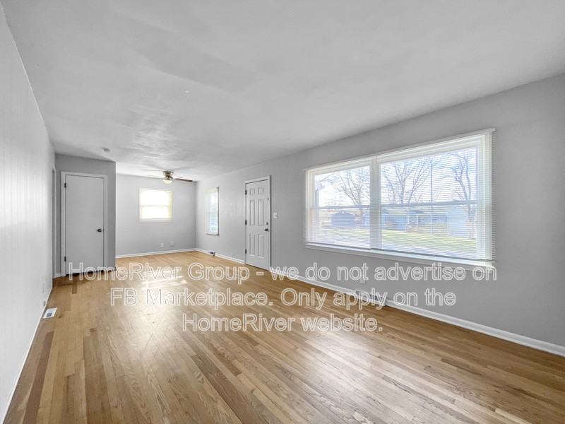 3621 N Chelsea Ave - Photo 4 of 22