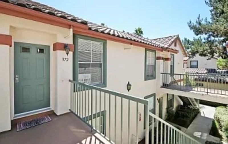 10921 Sabre Hill Dr - Photo 2 of 32