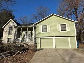 9802 Nw 72nd Ter - Photo 1 of 1