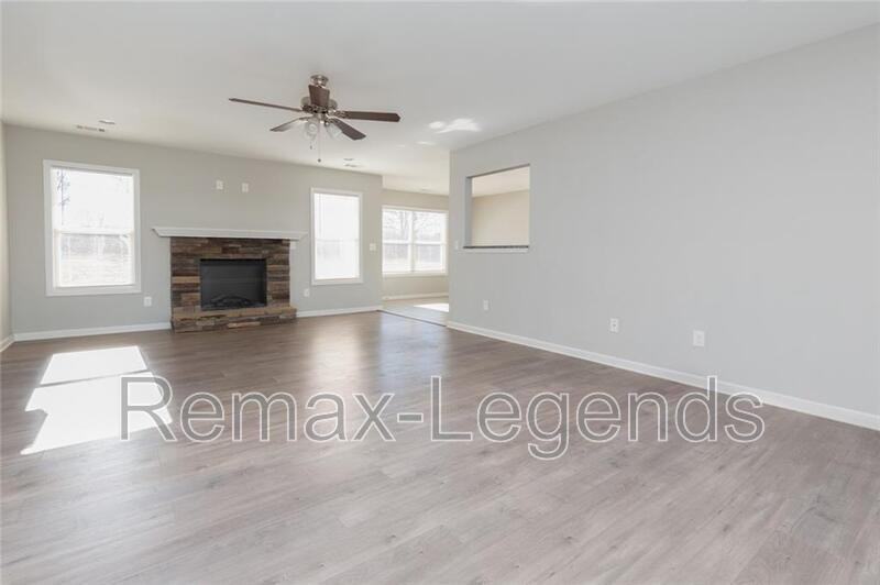 82 Gray Field Ct - Photo 2 of 20