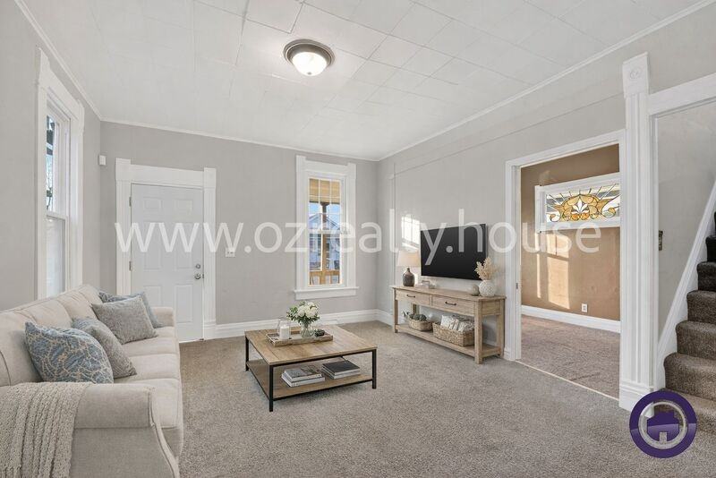 837 Lorain St - Photo 2 of 21