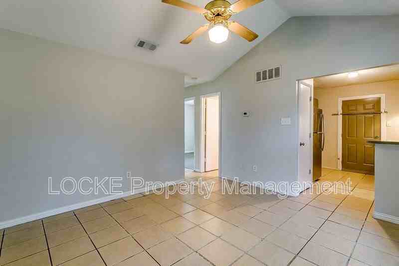 718 S Perkins St #B - Photo 3 of 12