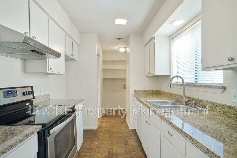 4908 Byers Ave #D - Photo 4 of 18