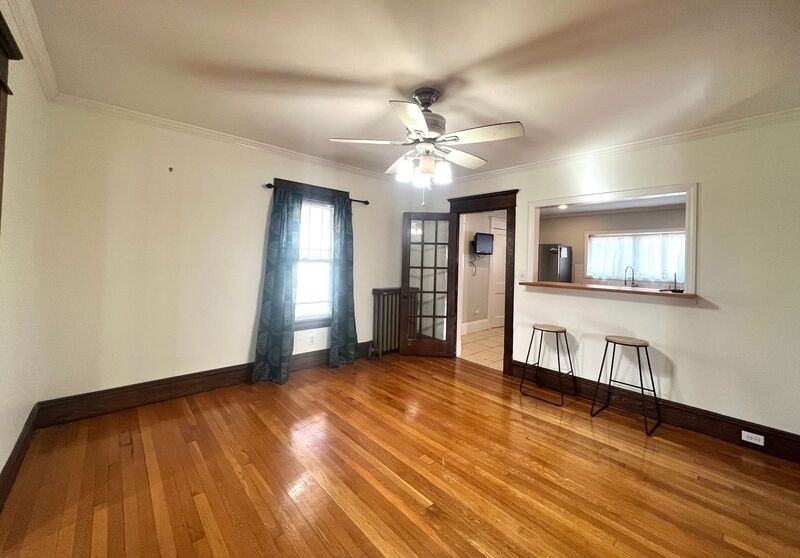 672 Sumner Ave - Photo 5 of 12