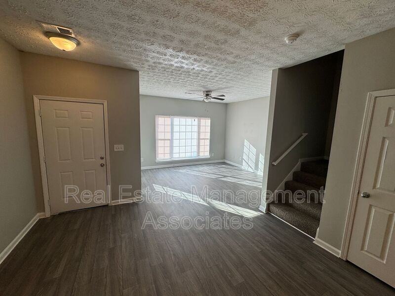 1755 Carrington Dr - Photo 3 of 11