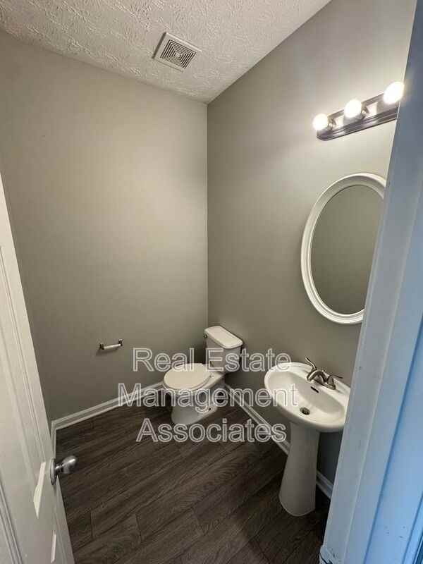 1755 Carrington Dr - Photo 6 of 11