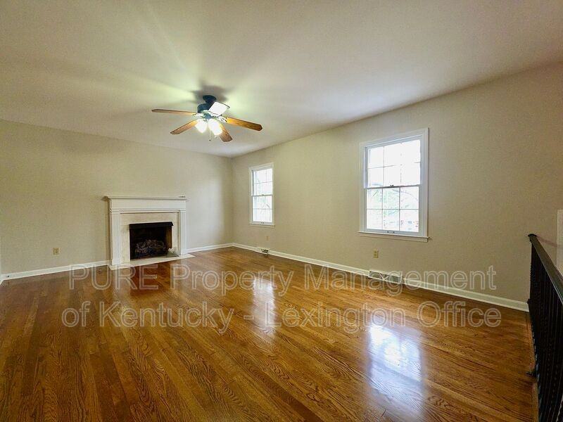 3462 Lansdowne Dr - Photo 5 of 42