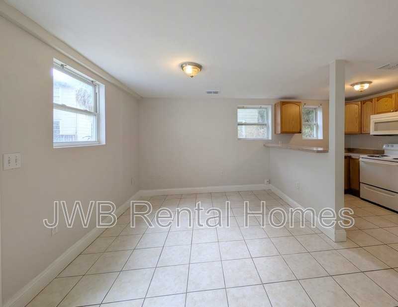 1379 Ingleside Ave - Photo 5 of 16
