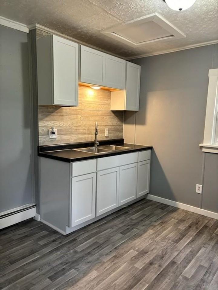 52769 IN-13 - Photo 5 of 5