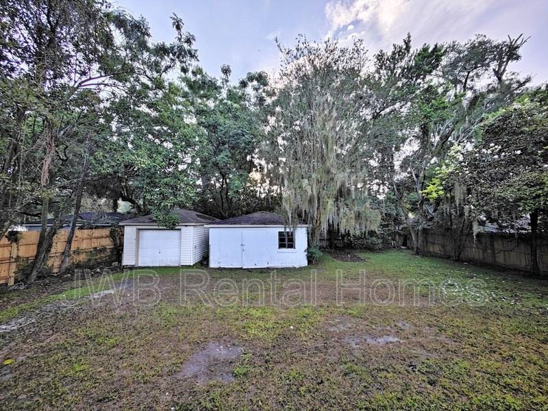 1757 Bartram Rd - Photo 7 of 9