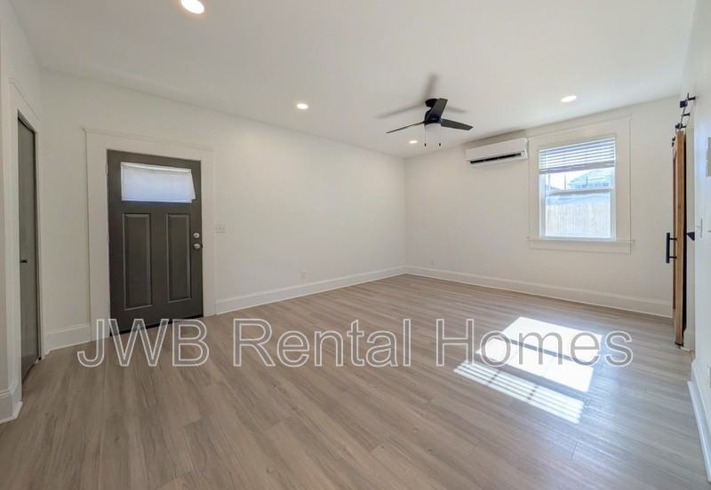 1731 Silver St - Photo 4 of 10